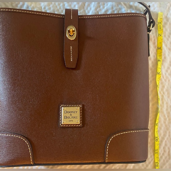 DOONEY AND BOURKE NWOT BROWN CROSSBODY BAG - Picture 8 of 13